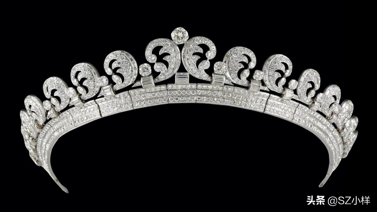 英国女王多奢侈,英国女王佩戴珠宝来源图