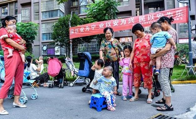 如何训练2岁左右宝宝自主如厕,锻炼宝宝自主如厕的方法