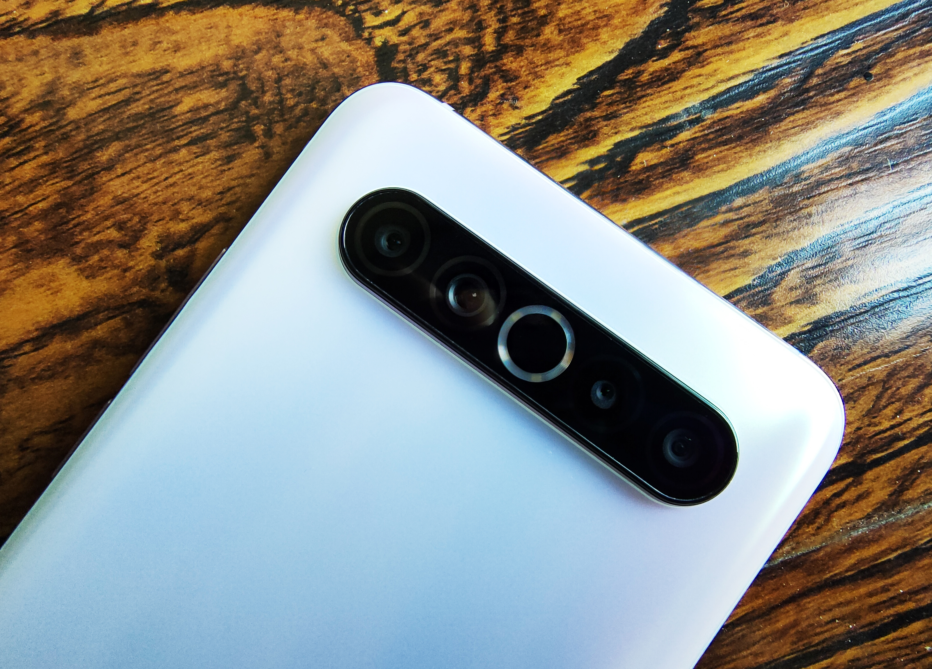 梦幻独角兽魅族17,魅族17独角兽和普通的区别