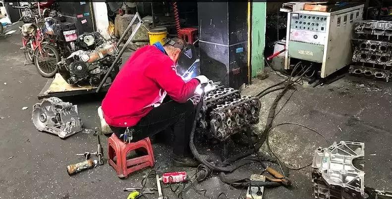 brembo卡钳6活塞可以装18寸轮毂吗,brembo卡钳m6价格