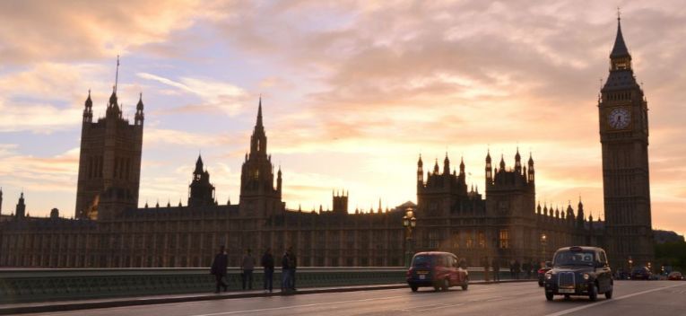 中国传统弓和英国长弓哪个厉害,古代弓箭有复合弓厉害吗