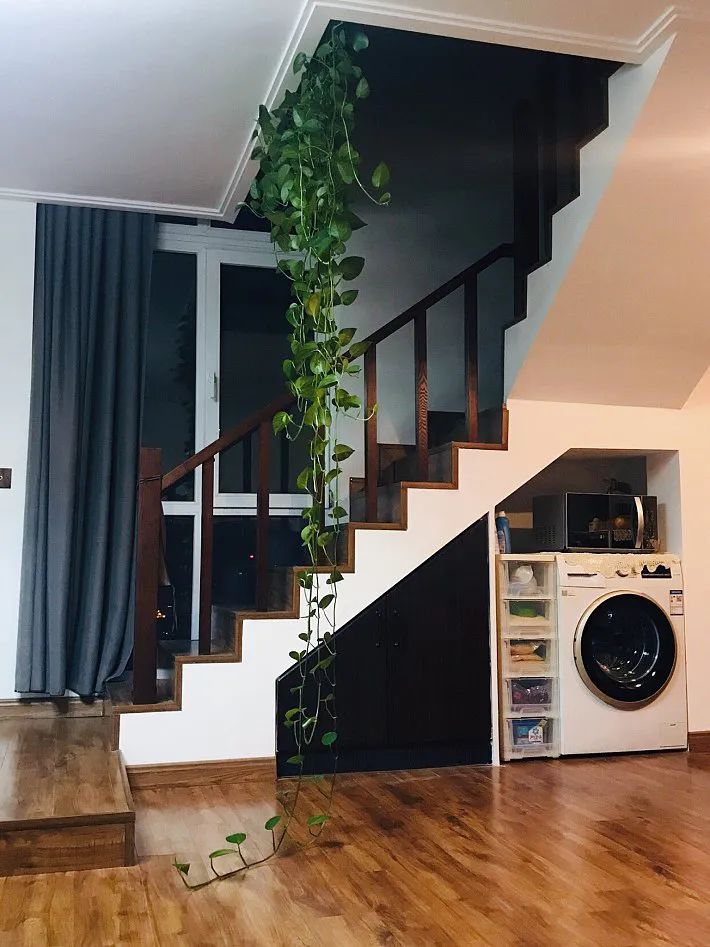 家里楼梯怎么布置,家里楼梯设计方案100例