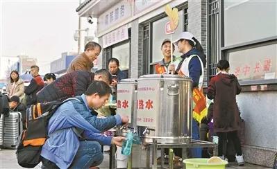 临颍政法：临颍老乡春节抢票擦亮眼勿信熟人内部票