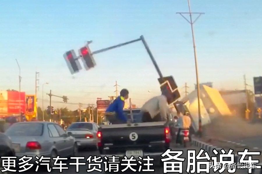 第一次遇到交通小事故怎么处理,发生轻微的交通摩擦怎么拍照取证