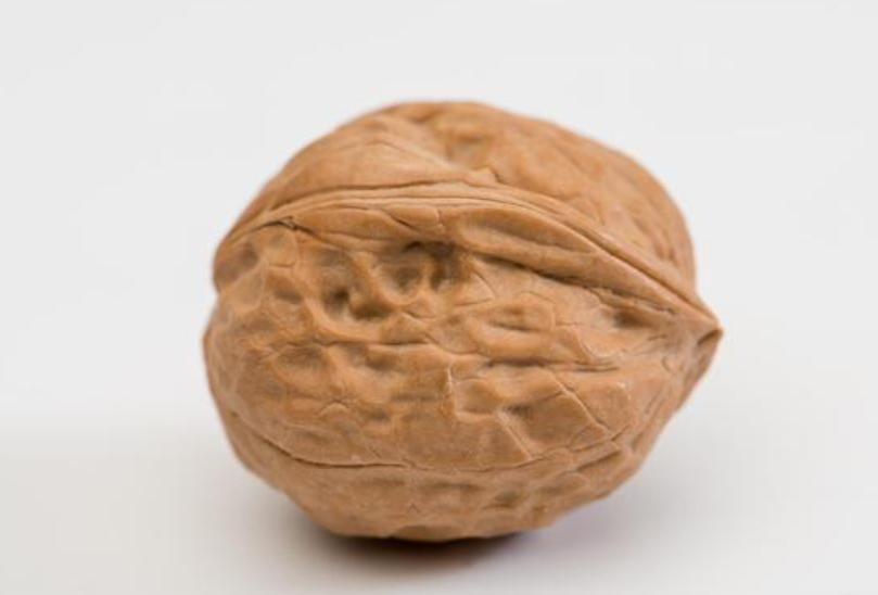 孕妇几个月吃核桃对胎儿最好,孕妇在几个月吃核桃最合适