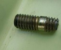 丝锥钻头断了怎么取出,丝锥断在孔里最好的解决办法