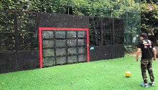 内马尔秀脚法看愣姆巴佩图片,姆巴佩在梅西和内马尔面前秀脚法