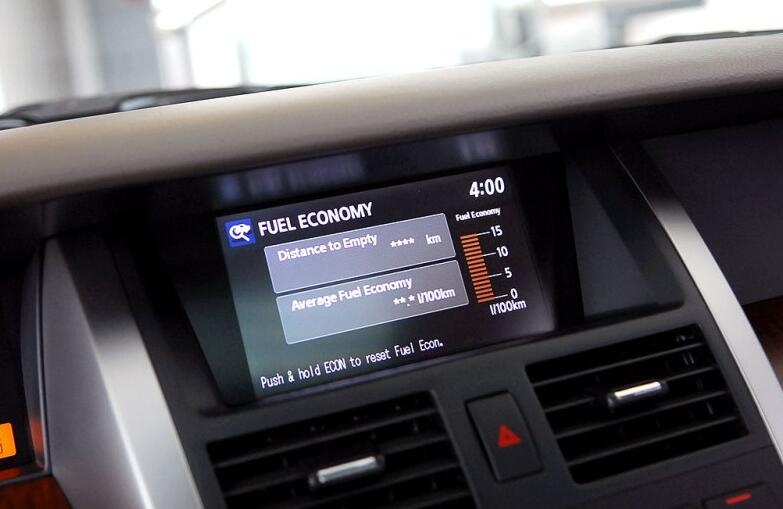 战友家里的老天籁卖我2万多，这个价格亏吗？