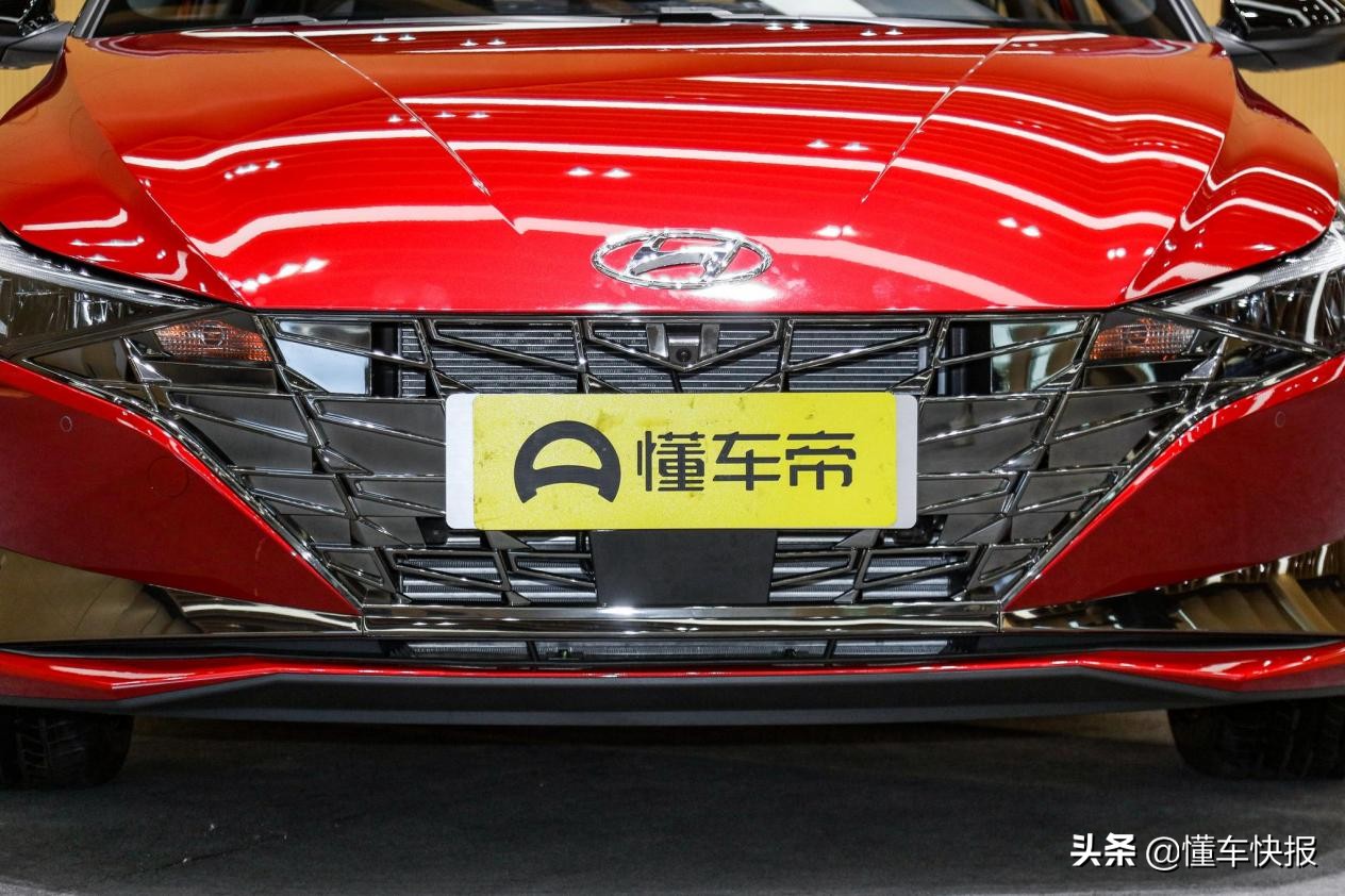 第七代伊兰特和全新伊兰特区别,第六代伊兰特对比第七代伊兰特