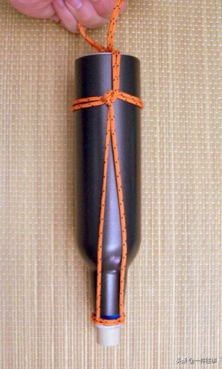 玻璃瓶怎么打结最牢固,带把手的提水桶