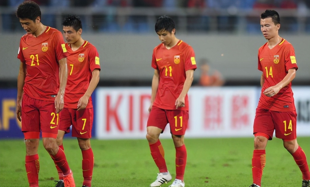 女足运动员脱衣庆祝,女足腹肌白斩鸡