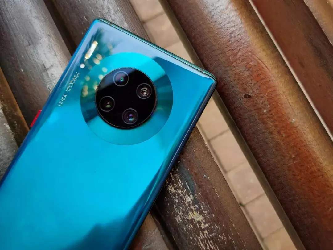 买手机选小米还是华为还是苹果,买手机选苹果还是华为好