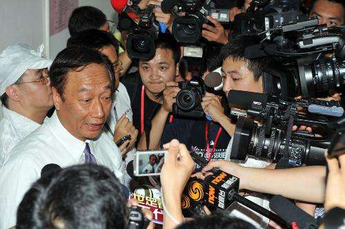 从打工妹到亿万身家完整版,从被人看不起的打工妹到月薪过万