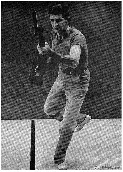 美*刺军**刀拼杀术，很珍贵的图片教学资料，格斗迷、军迷的最爱