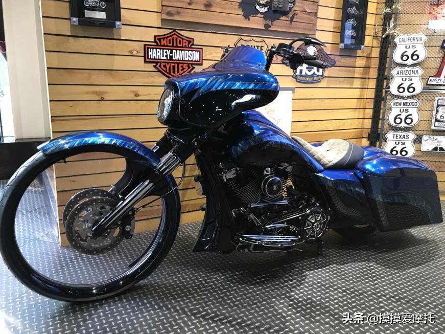 哈雷2020款顶级豪华版,2018款哈雷继承者霸气十足