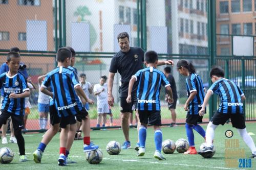 涓浗灏忓鐢熻冻鐞冮槦,灏忓鐢熻冻鐞冮槦