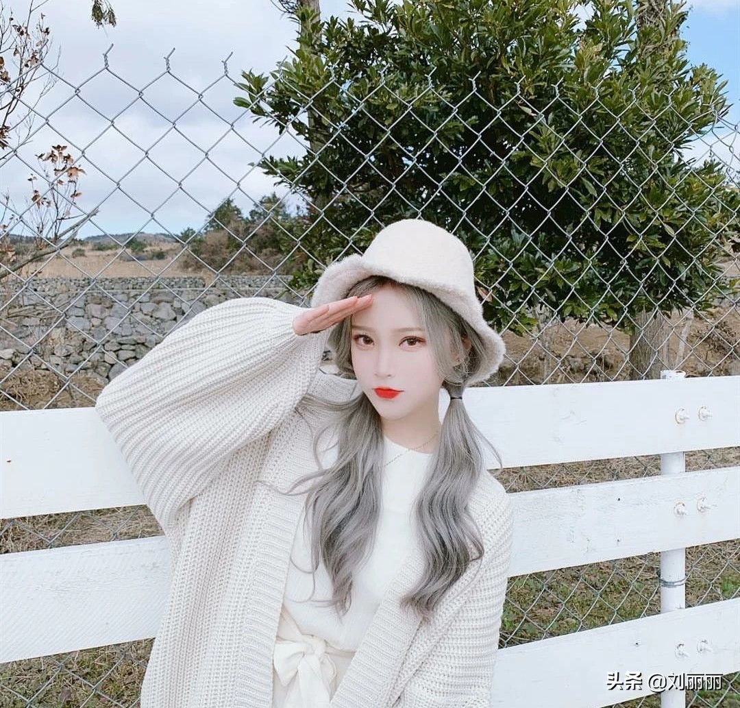 为什么染灰色一定要先漂头发