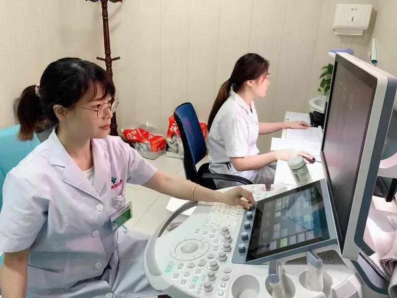 报告上写的是彩超但是是黑白图片,做彩超为什么出来的是黑白图像