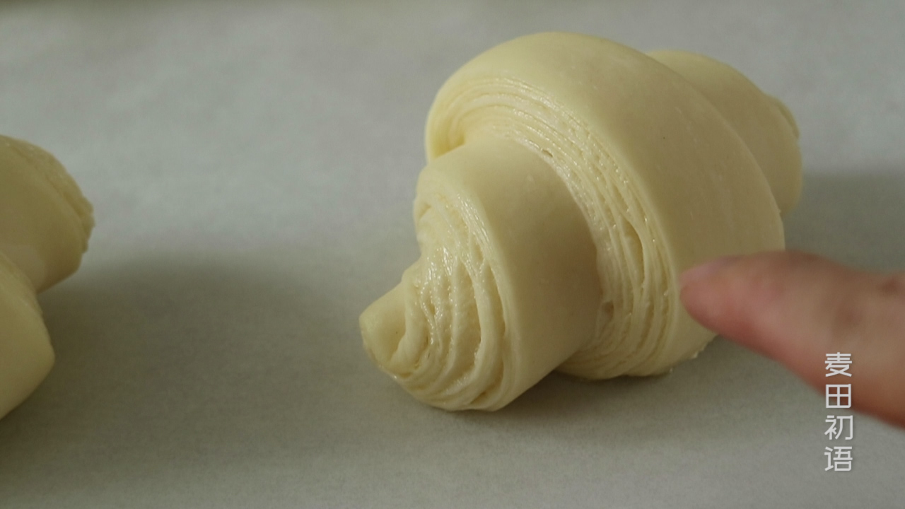 可颂机器开酥的正确方法和步骤,牛角包可颂面包开酥教程视频