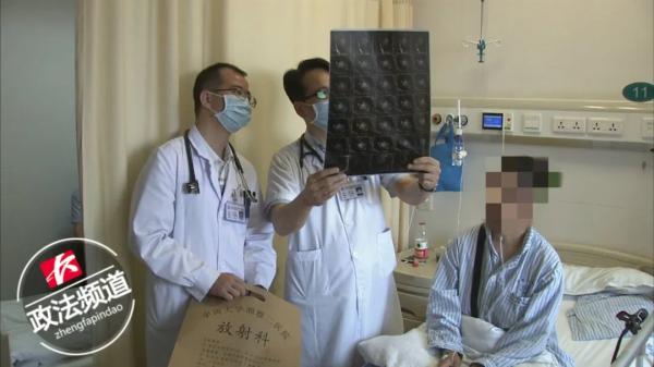 “穿着纸尿裤的女孩们,正在悄悄花钱买死”