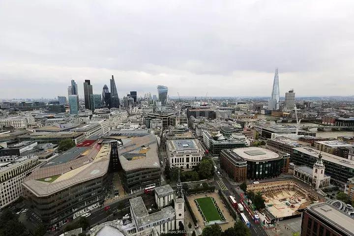 火后重生的凤凰——圣保罗大教堂