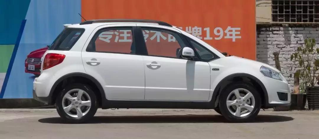 2015年铃木天语10万公里值多少钱,09年上牌铃木天语手动1.6高配天窗