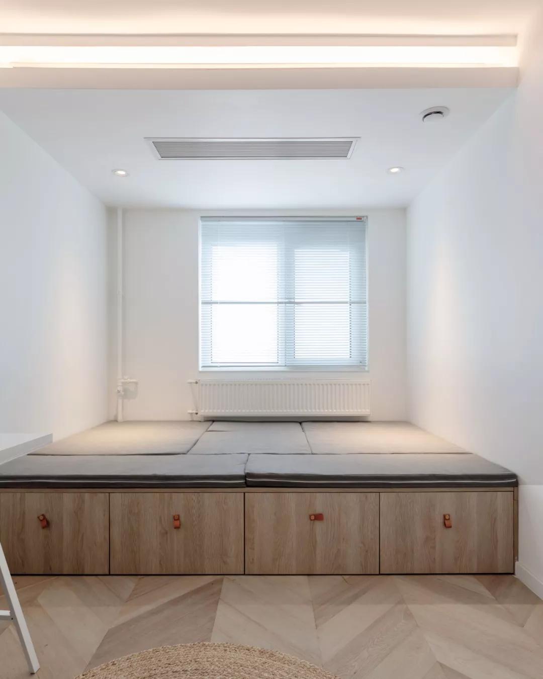 卧室太小床头柜放不下来,卧室床不放床头可以吗