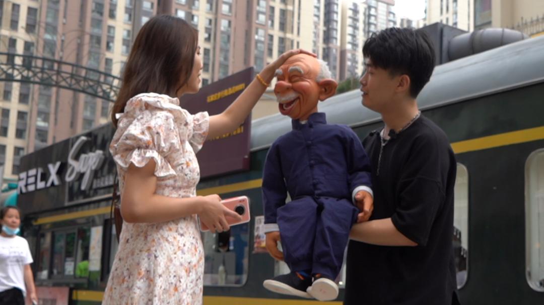 90后小伙用腹语拍段子,河北90后小伙用腹语拍段子