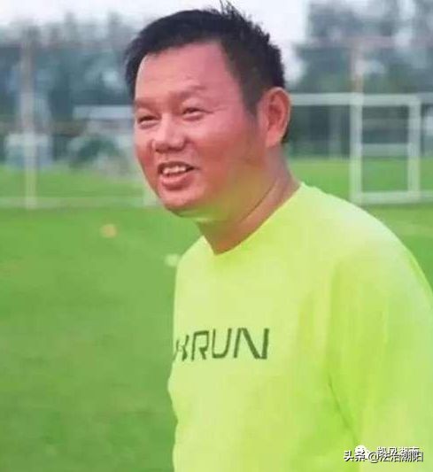 足球教练体罚女球员,足球教练猥亵女队员警方介入