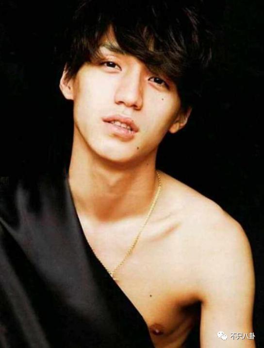 带未成年少女喝酒开房？他这次翻车好彻底啊