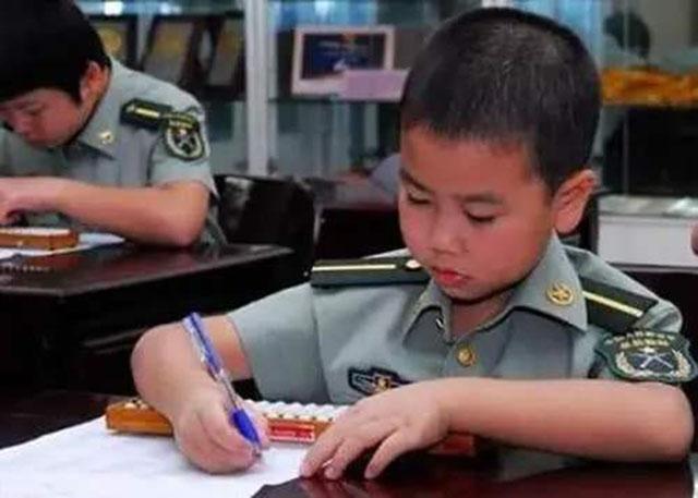 中国特招入伍的特种兵,河南小小特种兵夏令营