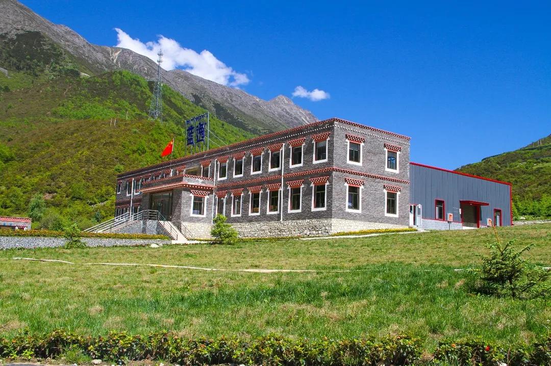 甘孜州蓝逸,蓝逸甘孜