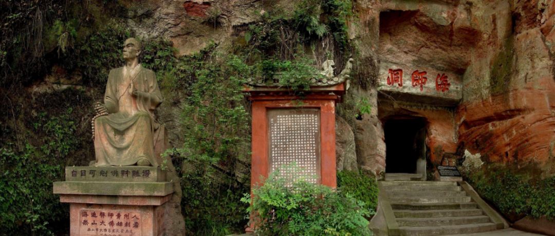 大年初一云游乐山大佛,观光乐山大佛