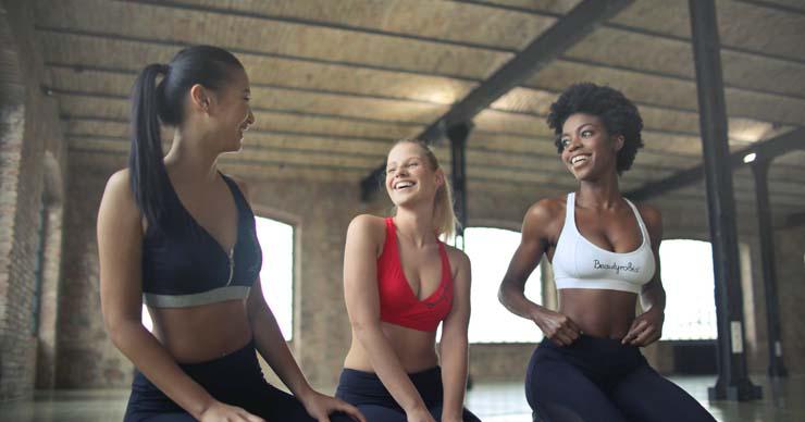 脸上毛孔粗大怎么改善家庭小妙招,脸上毛孔粗大怎么改善图片