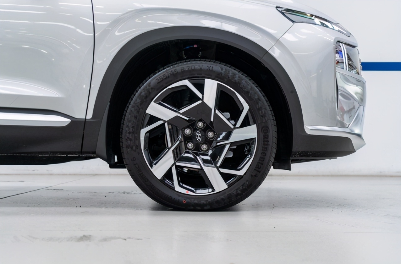 2010现代圣达菲2.4排量7座,现代圣达菲2.7图片