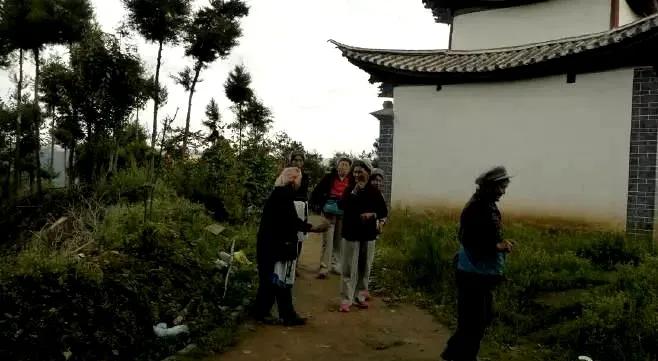 2015年9月9我上了剑川石宝山金顶寺