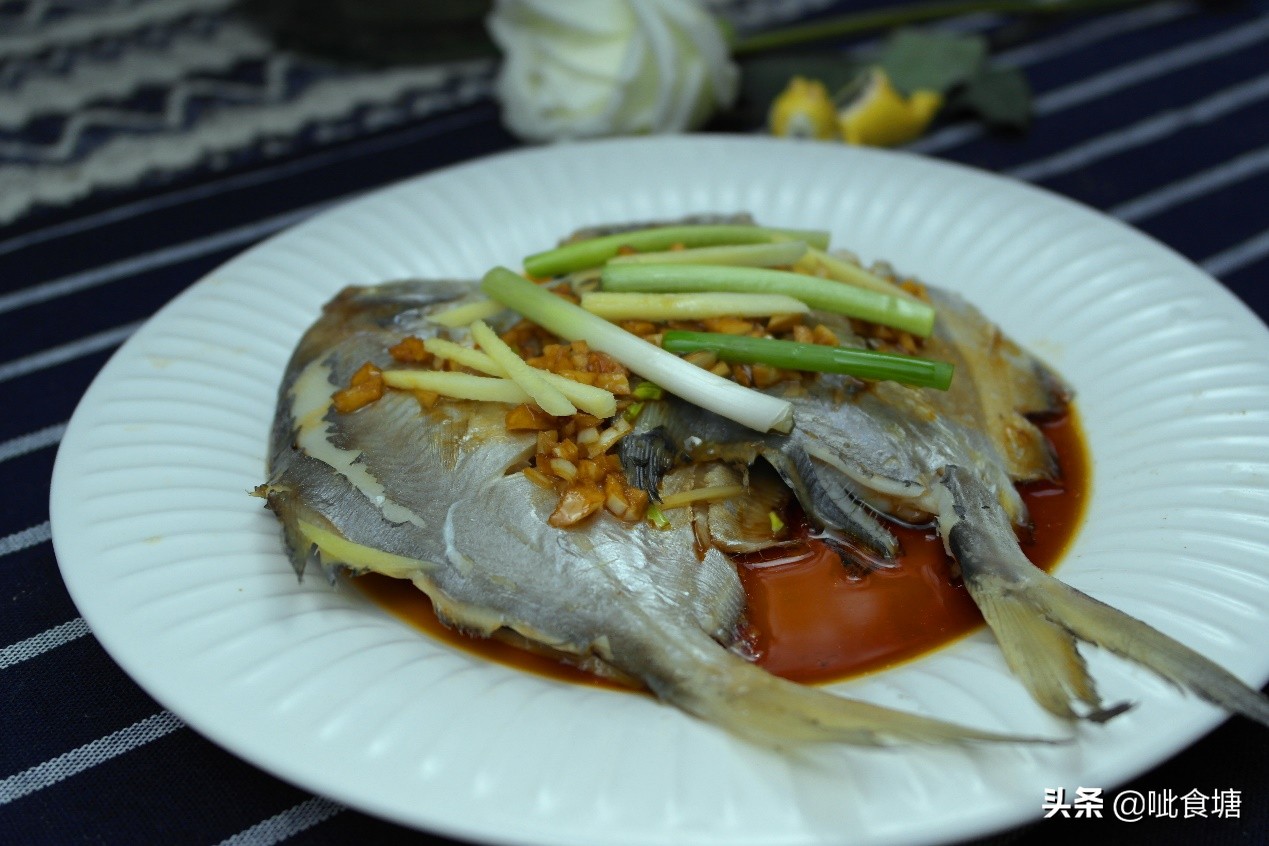 清蒸鲳鱼蒸多少分钟最好,清蒸鲳鱼一般蒸几分钟
