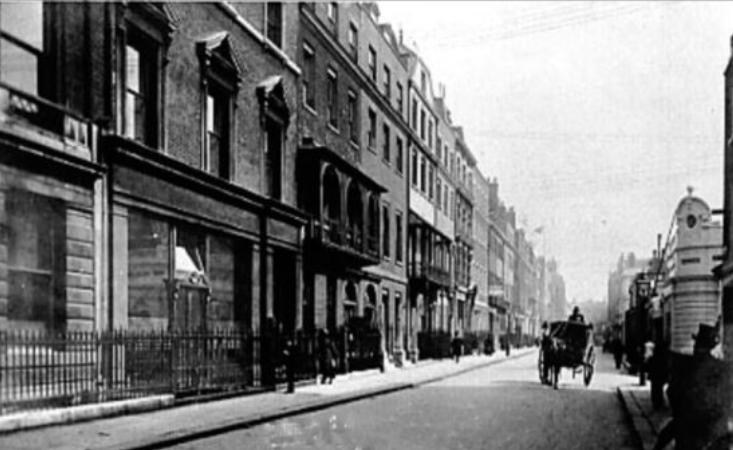 麦昆鞋angelababy,亚历山大麦昆小白鞋为什么很硬