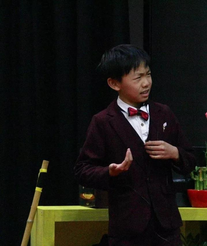 让你瑟瑟发抖地捧腹大笑/力迈中美国际学校卡文特“绿魔先生”