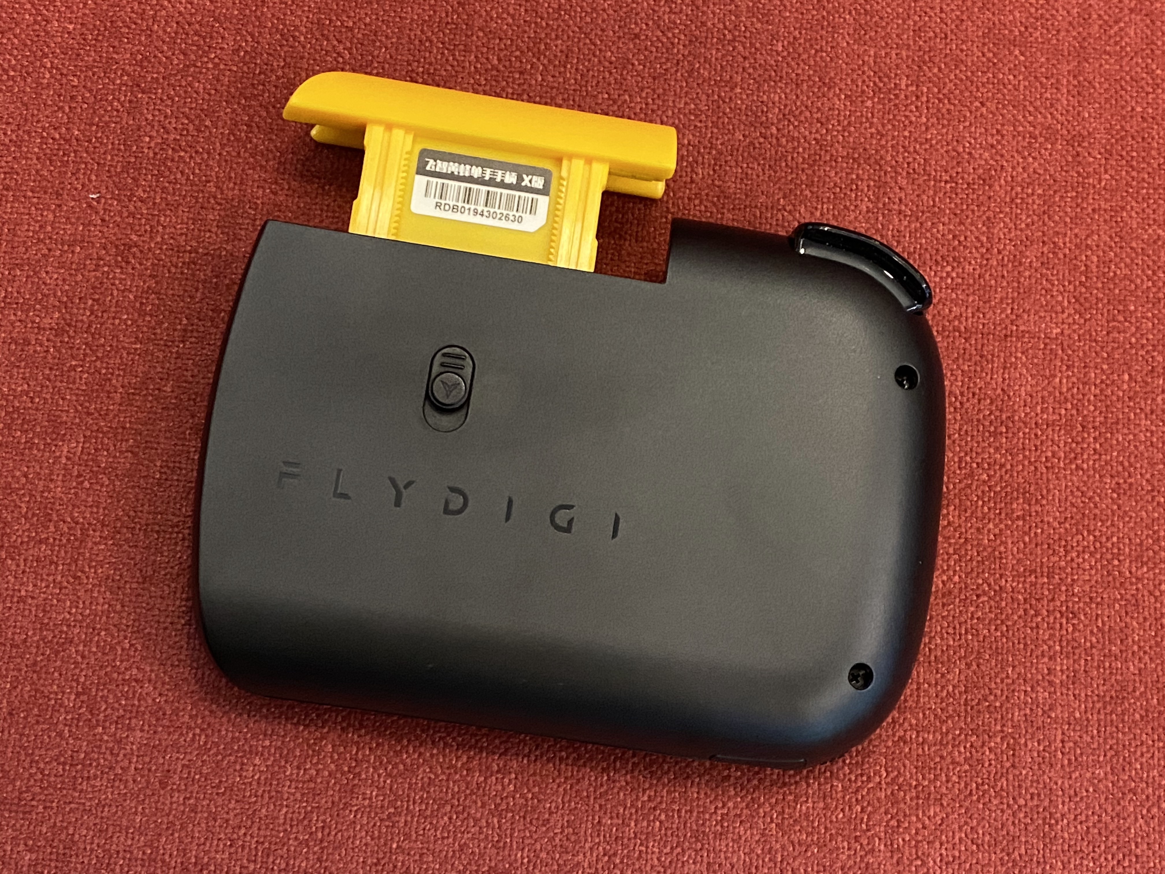 吃鸡神器飞智黄蜂测评,飞智黄蜂单手游戏手柄吃鸡神器