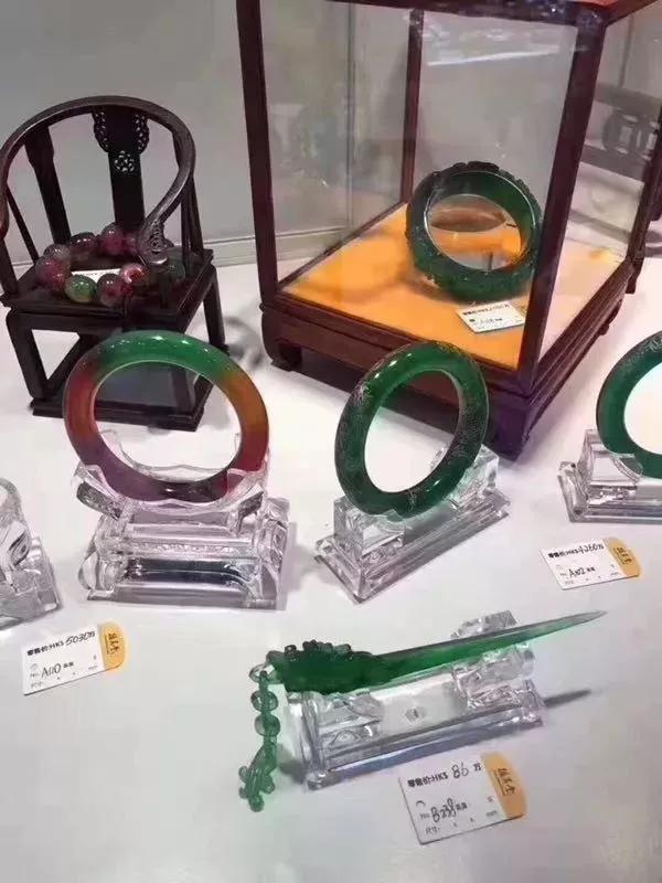 假翡翠对翡翠市场公信力的伤害,真翡翠比假翡翠好在哪