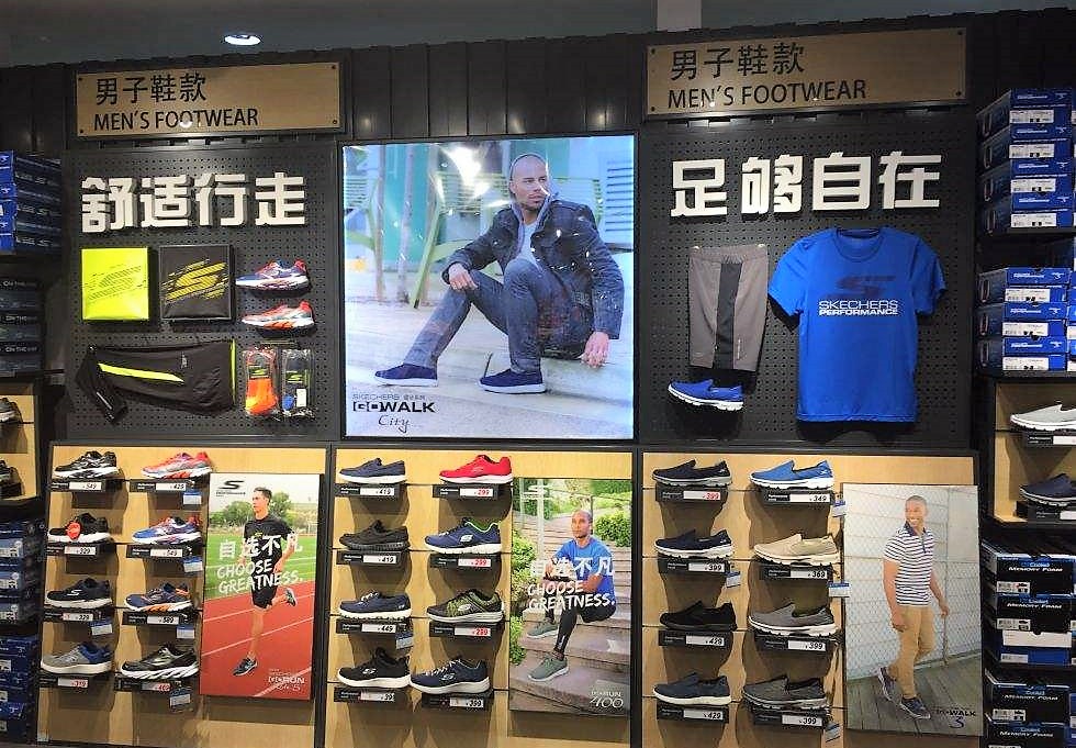 阿迪达斯鞋王,美国鞋超越阿迪达斯耐克