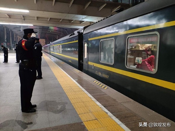 春天的画儿童歌曲,春天的童画屋