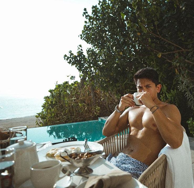 文莱王子颜值巅峰,文莱王子帅照