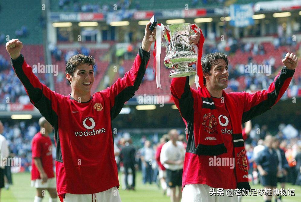 弗格森施压裁判,弗格森公开给穆里尼奥施压