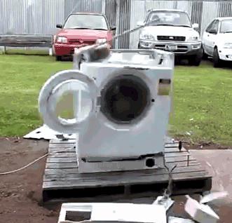 泪目年轻人,泪目的年轻人