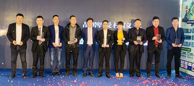 国美电器实体店开门,国美电器新店开业