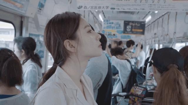 “韩国张钧甯”比基尼照爆红全网，成新任整容模板