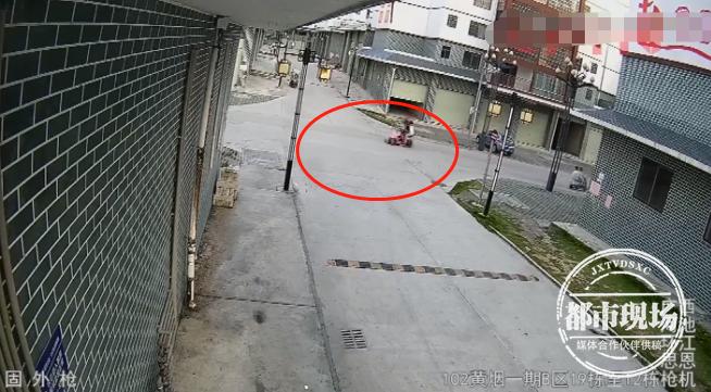 十四岁少年骑鬼火,14岁鬼火少年撞人还那么嚣张