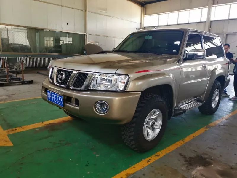 尼桑途乐y61改什么颜色好看,尼桑途乐y61新款改装